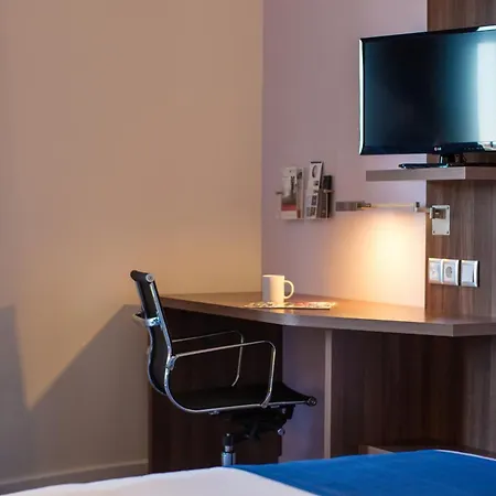 Express - Av. Liberdade By Ihg Отель